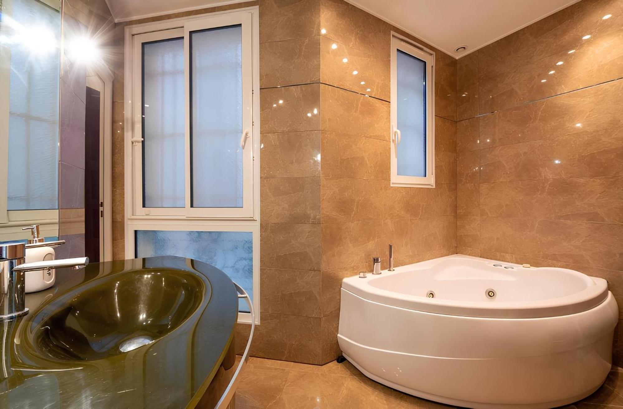 Luxury Style Appartement, Arc De Triomphe - Champs Elysees ปารีส ภายนอก รูปภาพ